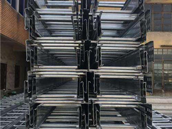 托盘式电缆桥架哪家好